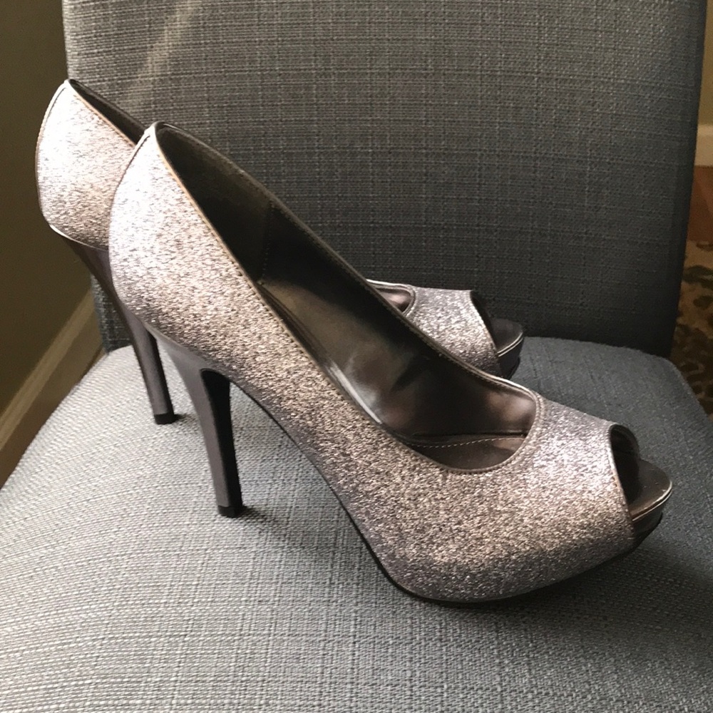 Jacqueline ferrar heels